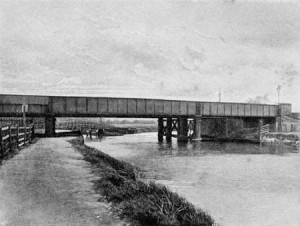Kennington_railway-bridge