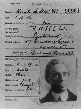 バートランド・ラッセルのパスポートの画像