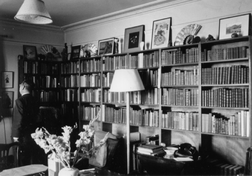 Bertrand Russell's Library
